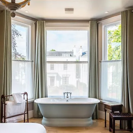 The High Field Town House Hotel 4*