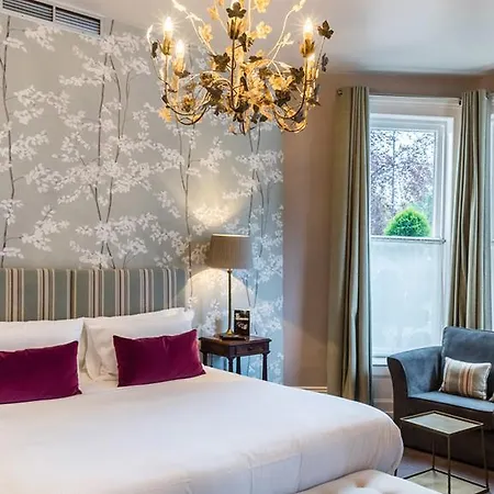 The High Field Town House 4*